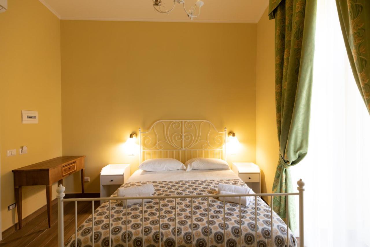 Palazzo Del Principe San Severo 3 Bedrooms & Terrace! نابولي المظهر الخارجي الصورة