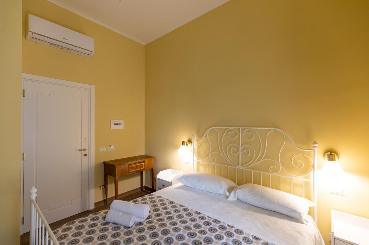 Palazzo Del Principe San Severo 3 Bedrooms & Terrace! نابولي المظهر الخارجي الصورة
