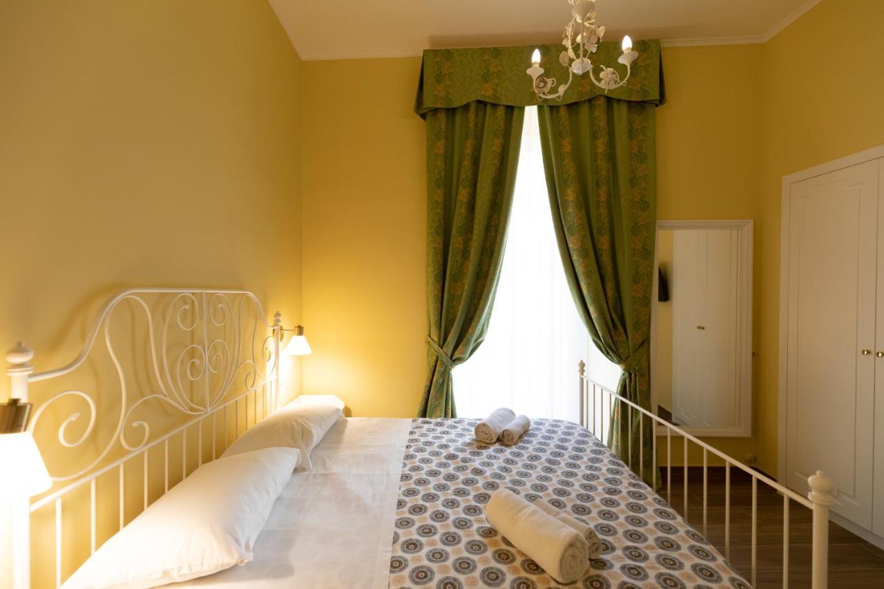 Palazzo Del Principe San Severo 3 Bedrooms & Terrace! نابولي المظهر الخارجي الصورة